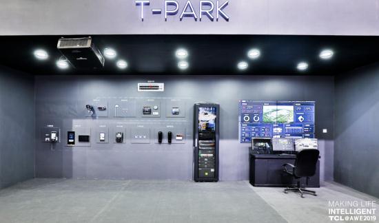 TCL��AWE�ٷŴ��У��������ܼҾӾ���W��ȫ��-ҕ Ȧ